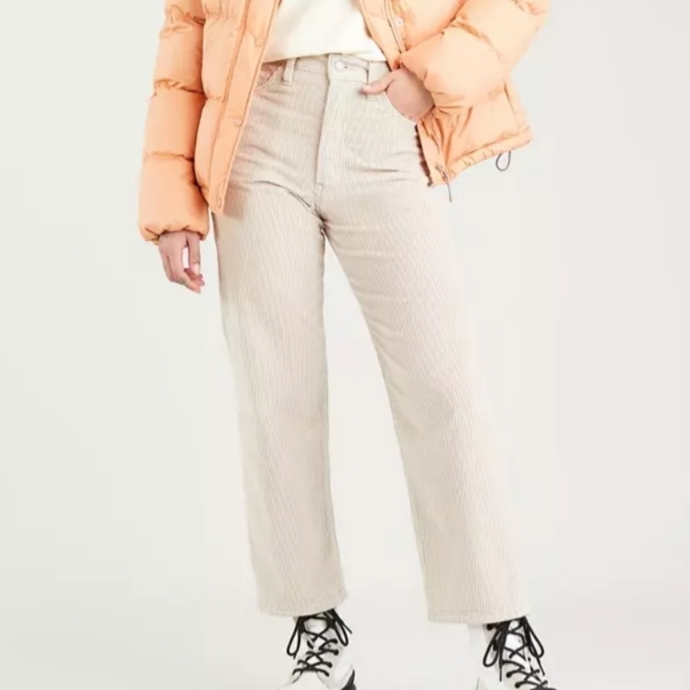 Levi's Ribcage Straight Corduroy Pants